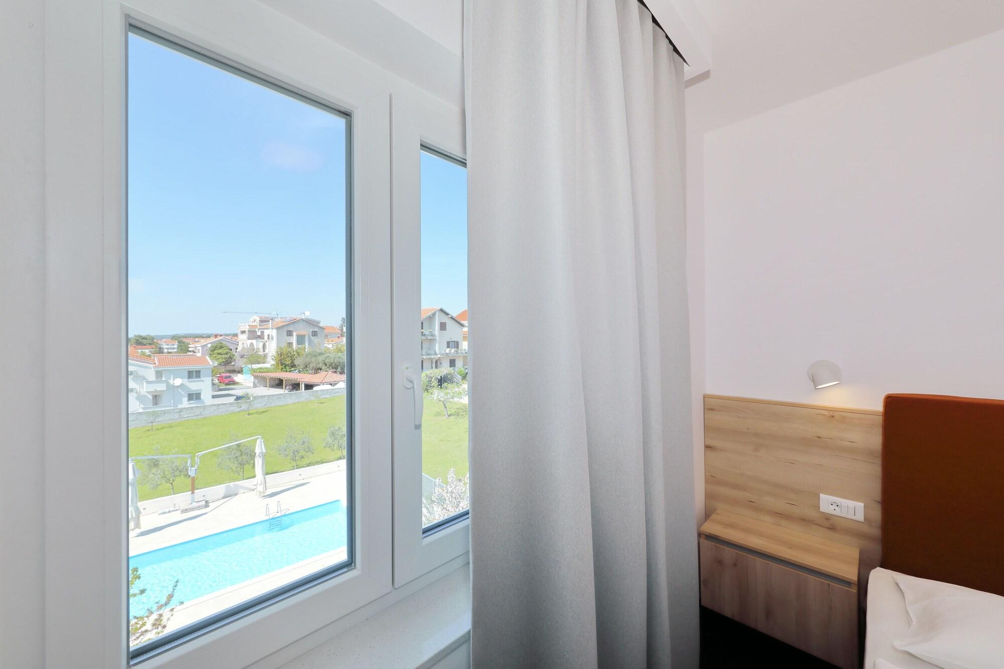 Hotel Mediteran Задар Екстериор снимка