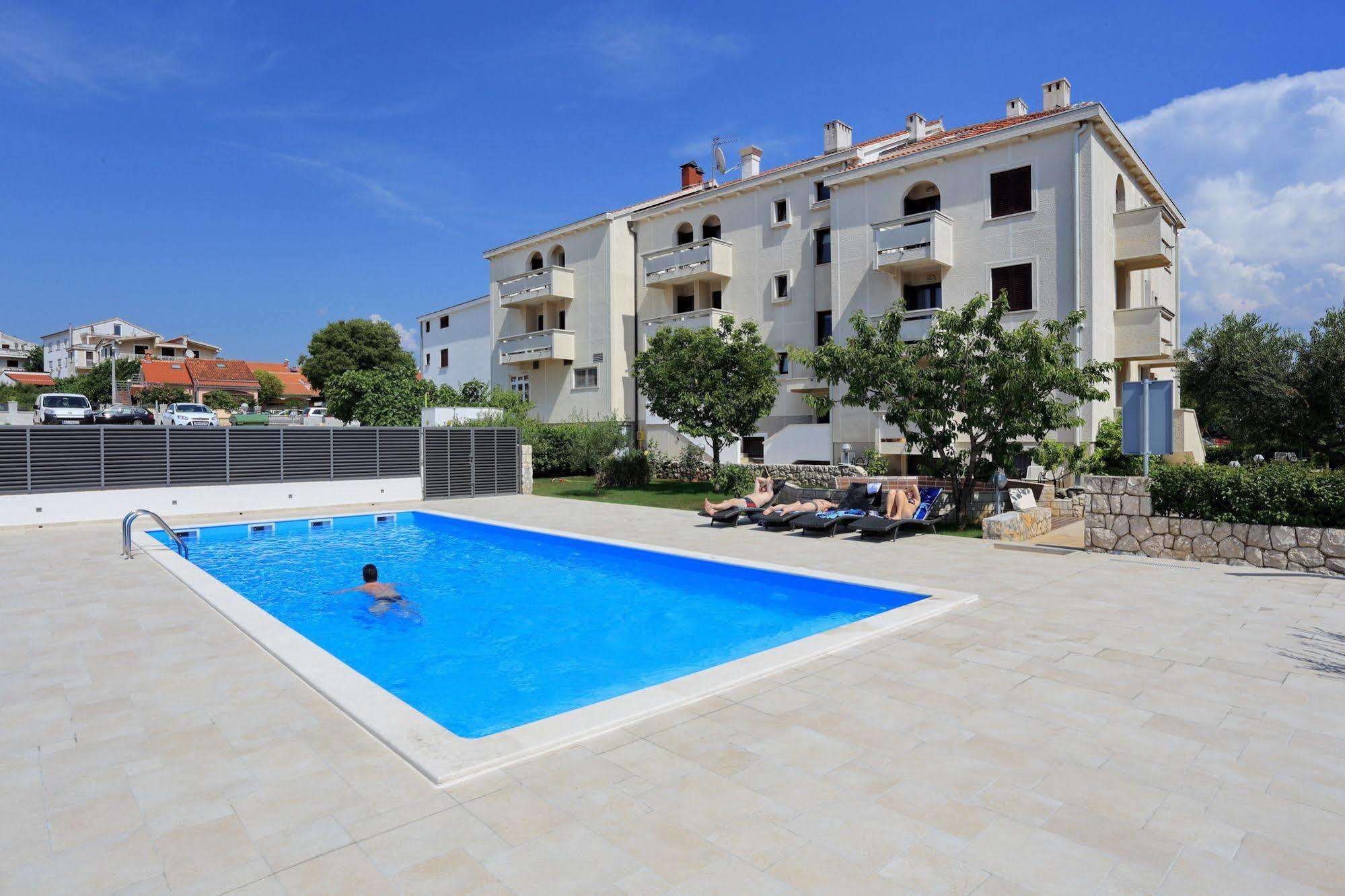 Hotel Mediteran Задар Екстериор снимка